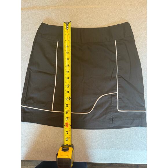 Lija Womens Size 4 Black Golf Tennis Skort Side Slip Closure Front Slit Athletic - Picture 3 of 8